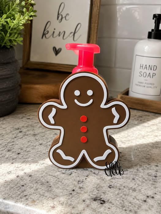 3D PRINTED GINGERBREAD SOAP HOLDER
