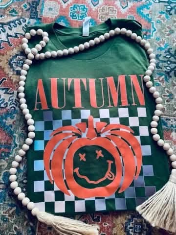 AUTUMN GRAPHIC APPAREL